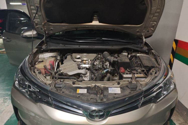 Used Toyota Corolla 2017 Revised Version 1.2T S-CVT GL Engine Bay