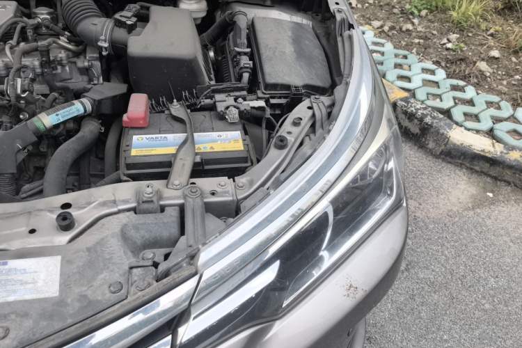 Used Toyota Corolla 2017 Revised Version 1.2T S-CVT GL-i Engine Bay Left