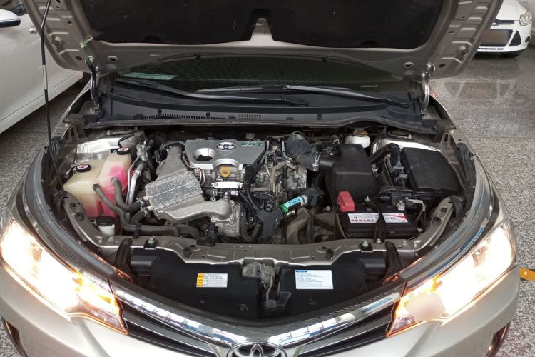 Used Toyota Corolla 2017 Revised Version 1.2T S-CVT GL-i Engine Bay