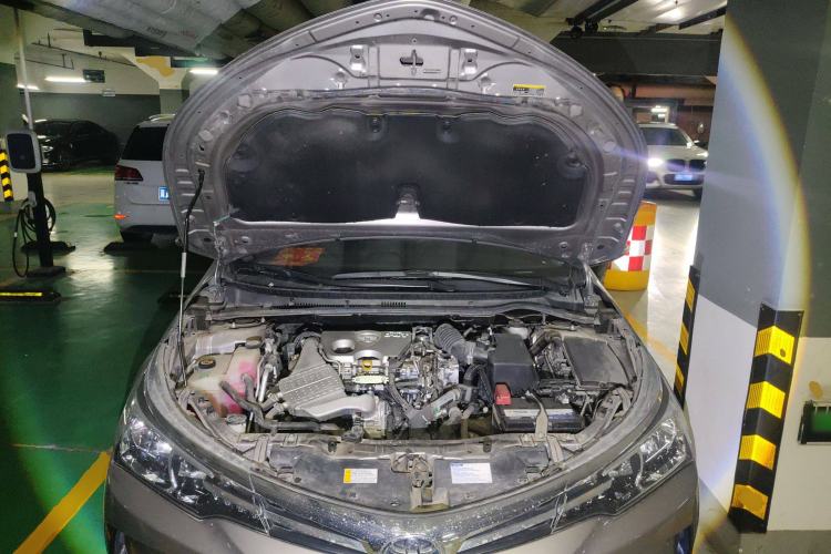 Used Toyota Corolla 2017 Revised Version 1.2T S-CVT GL-i Engine Bay