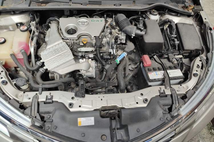 Used Toyota Corolla 2017 Revised Version 1.2T S-CVT GL Engine Bay