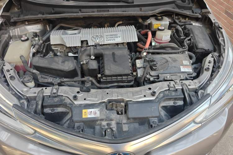 Used Toyota Corolla 2017 Revised Dual-Engine 1.8L E-CVT Elite Edition Engine Bay