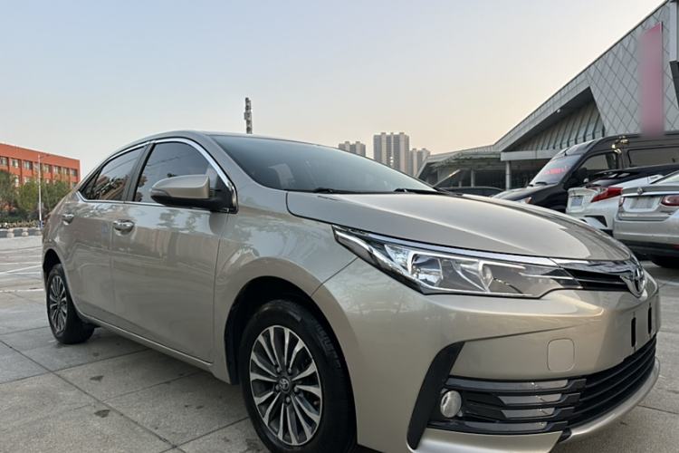 Used Toyota Corolla 2017 Revised Version 1.2T S-CVT GL Exterior 3