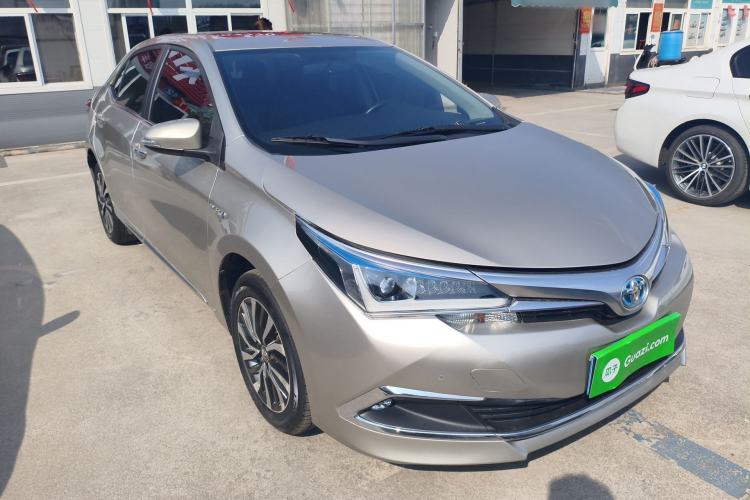 Used Toyota Corolla 2017 Revised Dual-Engine 1.8L E-CVT Elite Edition Front Right 45 Deg