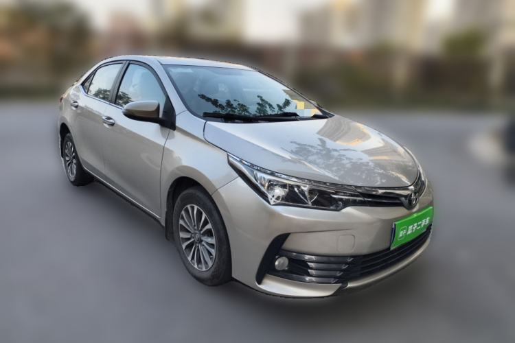 Used Toyota Corolla 2017 Revised Version 1.2T S-CVT GL Front Right 45 Deg