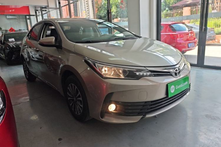 Used Toyota Corolla 2017 Revised Version 1.2T S-CVT GL-i Front Right 45 Deg