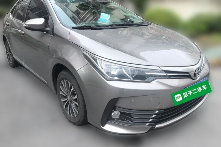 Used Toyota Corolla 2017 Revised Version 1.2T S-CVT GL-i Front Right 45 Deg