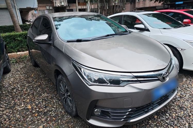 Used Toyota Corolla 2017 Revised Version 1.2T S-CVT GL Front Right 45 Deg