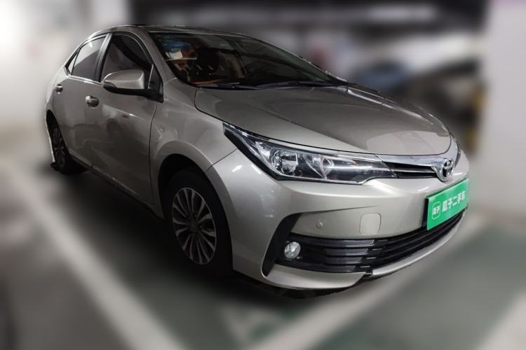 Used Toyota Corolla 2017 Revised Version 1.2T S-CVT GL-i Front Right 45 Deg