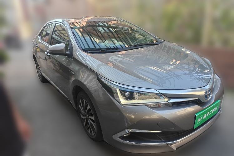 Used Toyota Corolla 2017 Revised Dual-Engine 1.8L E-CVT Elite Edition Front Right 45 Deg