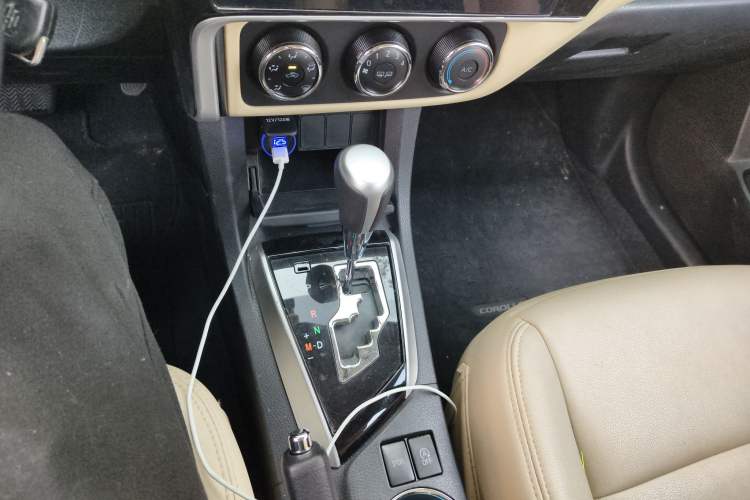 Used Toyota Corolla 2017 Revised Version 1.2T S-CVT GL Gear Lever