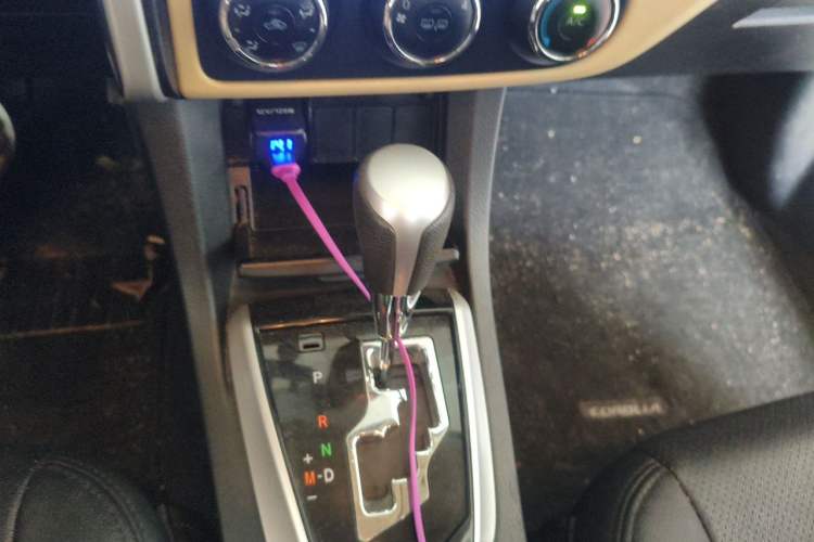 Used Toyota Corolla 2017 Revised Version 1.2T S-CVT GL Gear Lever