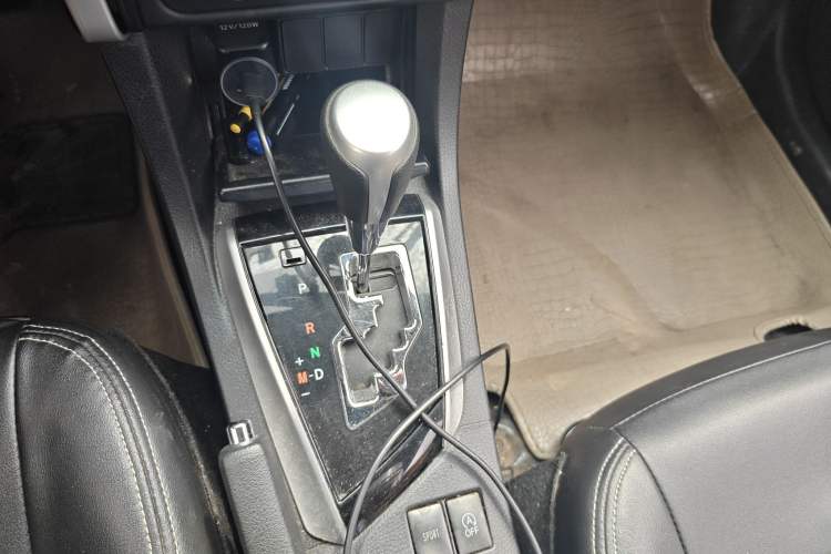 Used Toyota Corolla 2017 Revised Version 1.2T S-CVT GL Gear Lever