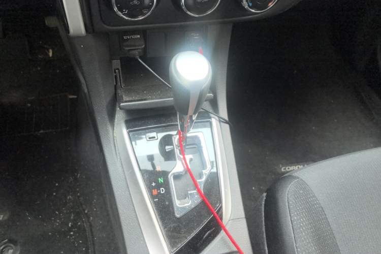 Used Toyota Corolla 2017 Revised Version 1.2T S-CVT GL-i Gear Lever