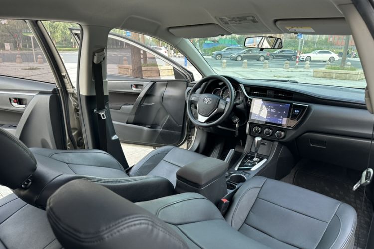 Used Toyota Corolla 2017 Revised Version 1.2T S-CVT GL Interior 1