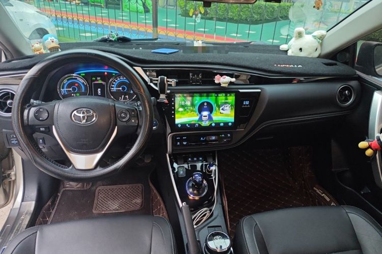 Used Toyota Corolla 2017 Revised Dual-Engine 1.8L E-CVT Elite Edition Interior 2