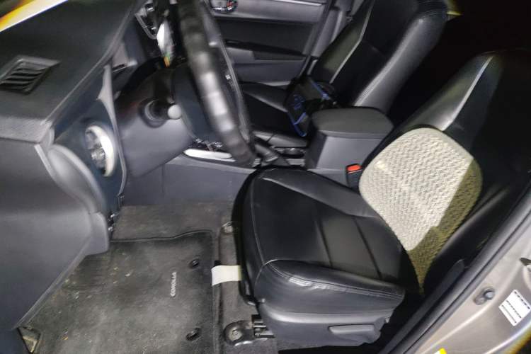Used Toyota Corolla 2017 Revised Version 1.2T S-CVT GL-i Left Front Seat