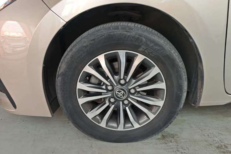 Used Toyota Corolla 2017 Revised Version 1.2T S-CVT GL-i Left Front Wheel Hub