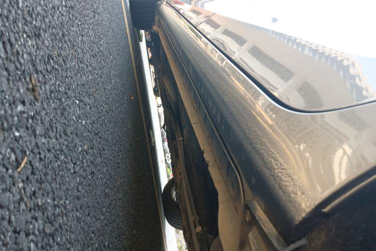 Used Toyota Corolla 2017 1.2T Manual GL Left Side Sill