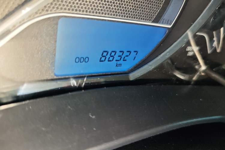 Used Toyota Corolla 2017 Revised Version 1.6L S-CVT GL Odometer Close Up