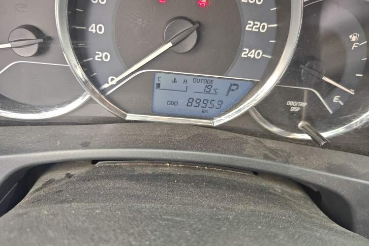 Used Toyota Corolla 2017 Revised Version 1.2T S-CVT GL Odometer Close Up