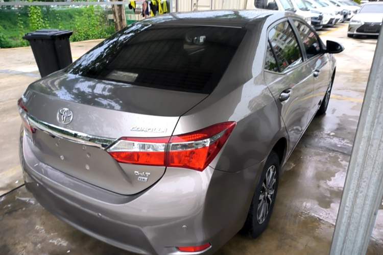 Used Toyota Corolla 2017 Revised Version 1.2T S-CVT GL Rear Right 45 Deg