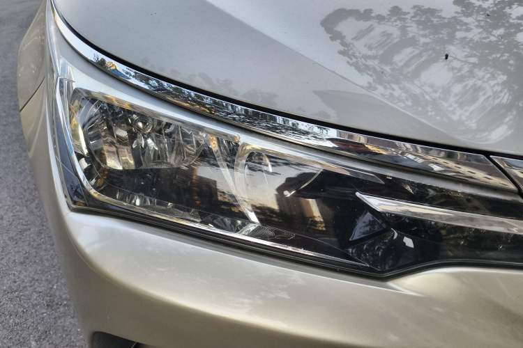 Used Toyota Corolla 2017 Revised Version 1.2T S-CVT GL Right Front Headlight