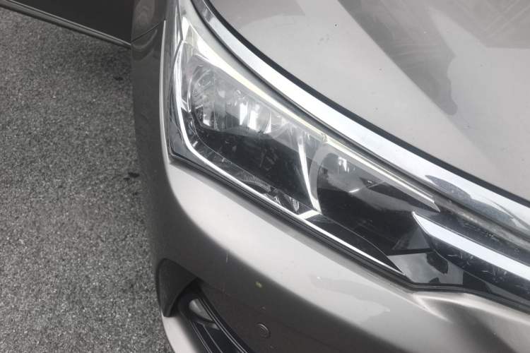 Used Toyota Corolla 2017 Revised Version 1.2T S-CVT GL-i Right Front Headlight
