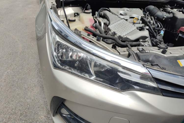 Used Toyota Corolla 2017 Revised Version 1.2T S-CVT GL Right Front Headlight