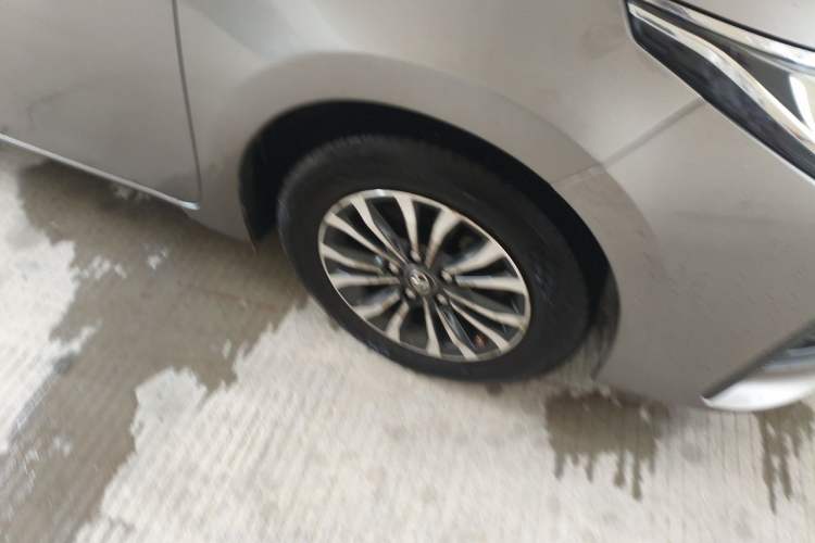 Used Toyota Corolla 2017 Revised Version 1.2T S-CVT GL Right Front Wheel Hub