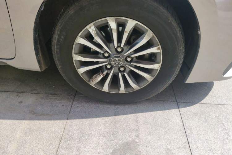 Used Toyota Corolla 2017 Revised Version 1.2T S-CVT GL Right Front Wheel Hub