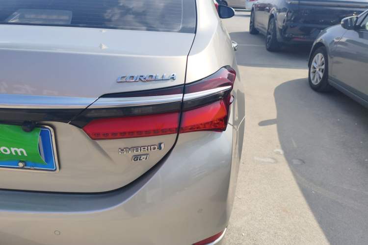 Used Toyota Corolla 2017 Revised Dual-Engine 1.8L E-CVT Elite Edition Right Rear Taillight