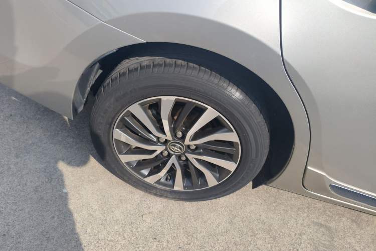 Used Toyota Corolla 2017 Revised Dual-Engine 1.8L E-CVT Elite Edition Right Rear Wheel Hub
