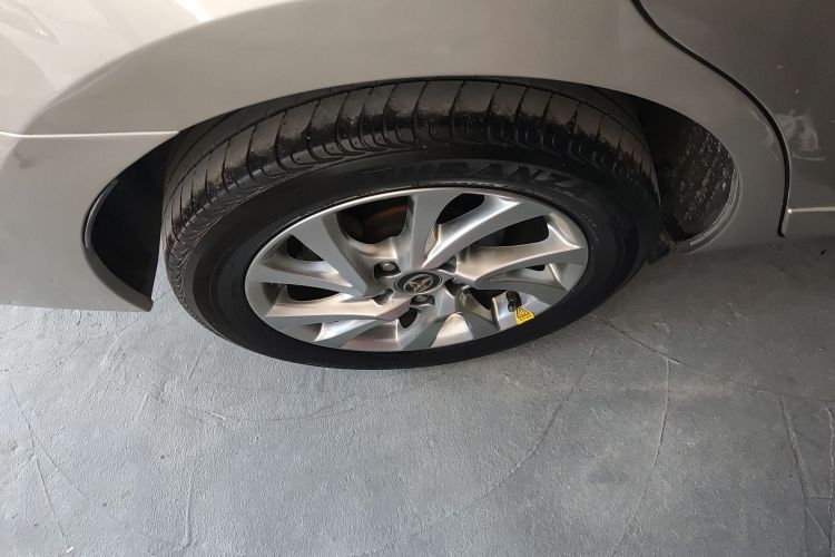 Used Toyota Corolla 2017 Revised Version 1.2T S-CVT GL-i Leather Edition Right Rear Wheel Hub