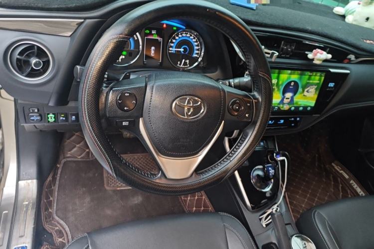 Used Toyota Corolla 2017 Revised Dual-Engine 1.8L E-CVT Elite Edition Steering Wheel