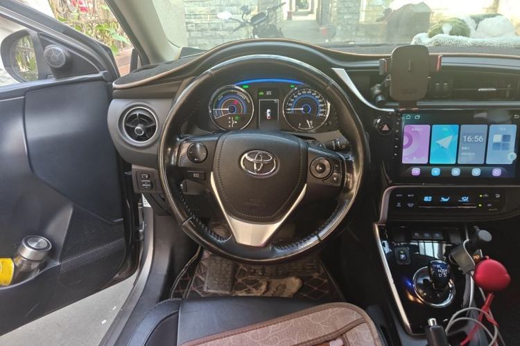 Used Toyota Corolla 2017 Revised Dual-Engine 1.8L E-CVT Elite Edition Steering Wheel
