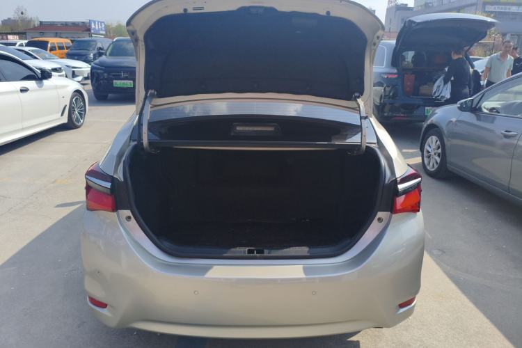 Used Toyota Corolla 2017 Revised Dual-Engine 1.8L E-CVT Elite Edition Trunk