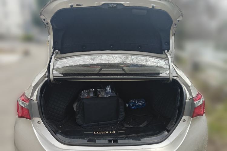 Used Toyota Corolla 2017 Revised Version 1.2T S-CVT GL Trunk