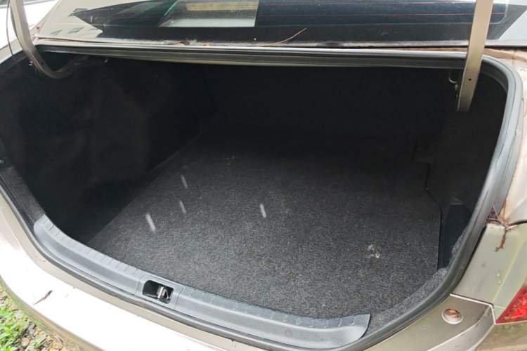 Used Toyota Corolla 2017 Revised Version 1.2T S-CVT GL Trunk