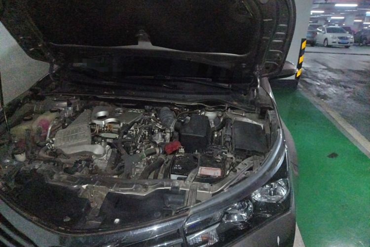 Used Toyota Corolla 2017 1.2T CVT GL Engine Bay Left