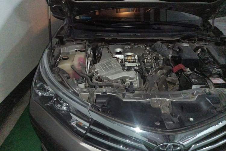Used Toyota Corolla 2017 1.2T CVT GL Engine Bay Right