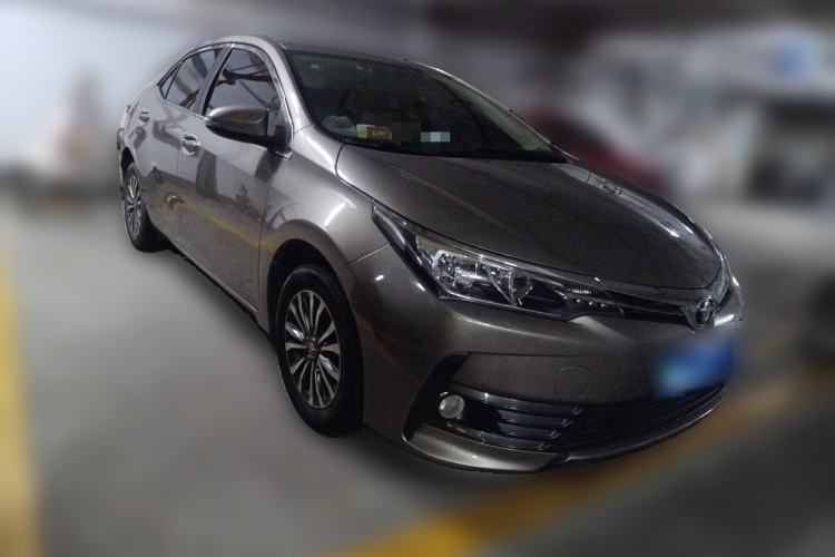 Used Toyota Corolla 2017 Revised Version 1.2T S-CVT GL Front Right 45 Deg