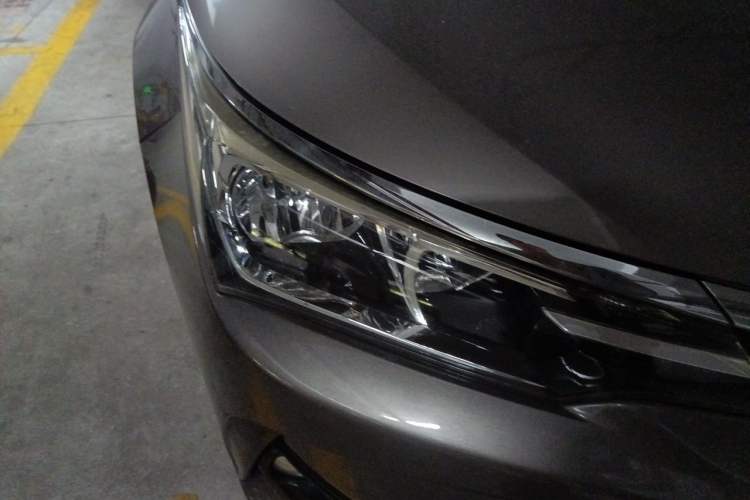 Used Toyota Corolla 2017 Revised Version 1.2T S-CVT GL Right Front Headlight