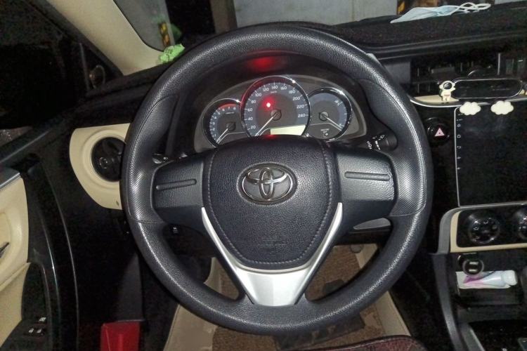 Used Toyota Corolla 2017 Revised Version 1.2T S-CVT GL Steering Wheel