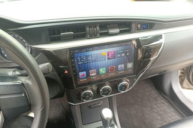 Used Toyota Corolla 2017 1.2T CVT GL-i Audio And AC Panel