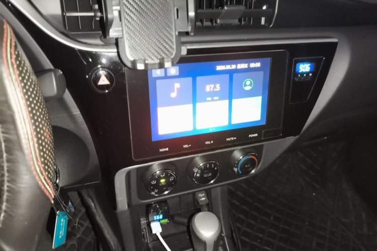 Used Toyota Corolla 2017 Revised Version 1.2T S-CVT GL-i Audio And AC Panel