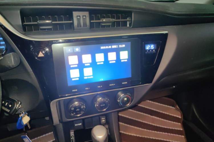Used Toyota Corolla 2017 Revised Version 1.2T S-CVT GL-i Audio And AC Panel