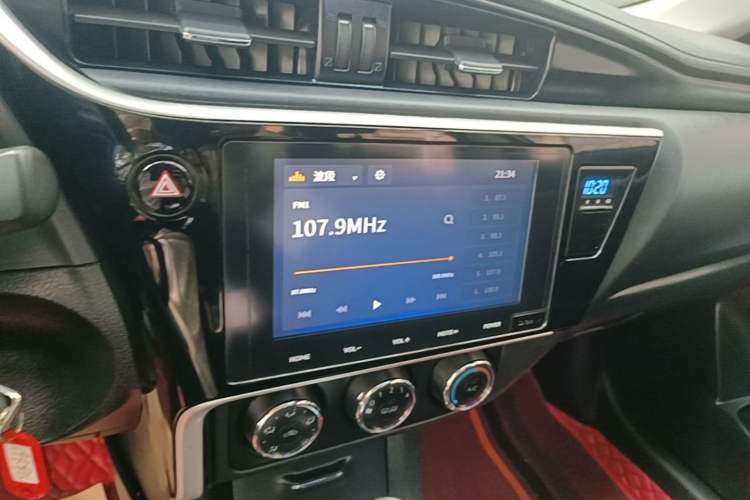 Used Toyota Corolla 2017 Revised Version 1.2T S-CVT GL-i Audio And AC Panel