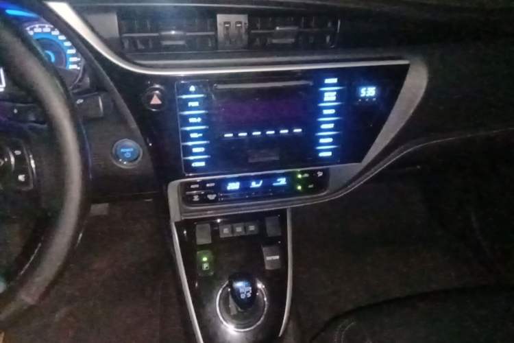 Used Toyota Corolla 2017 Revised Dual-Engine 1.8L E-CVT Elite Edition Audio And AC Panel