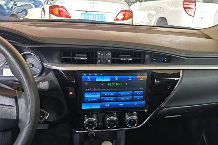 Used Toyota Corolla 2017 Revised Version 1.6L S-CVT GL Audio And AC Panel